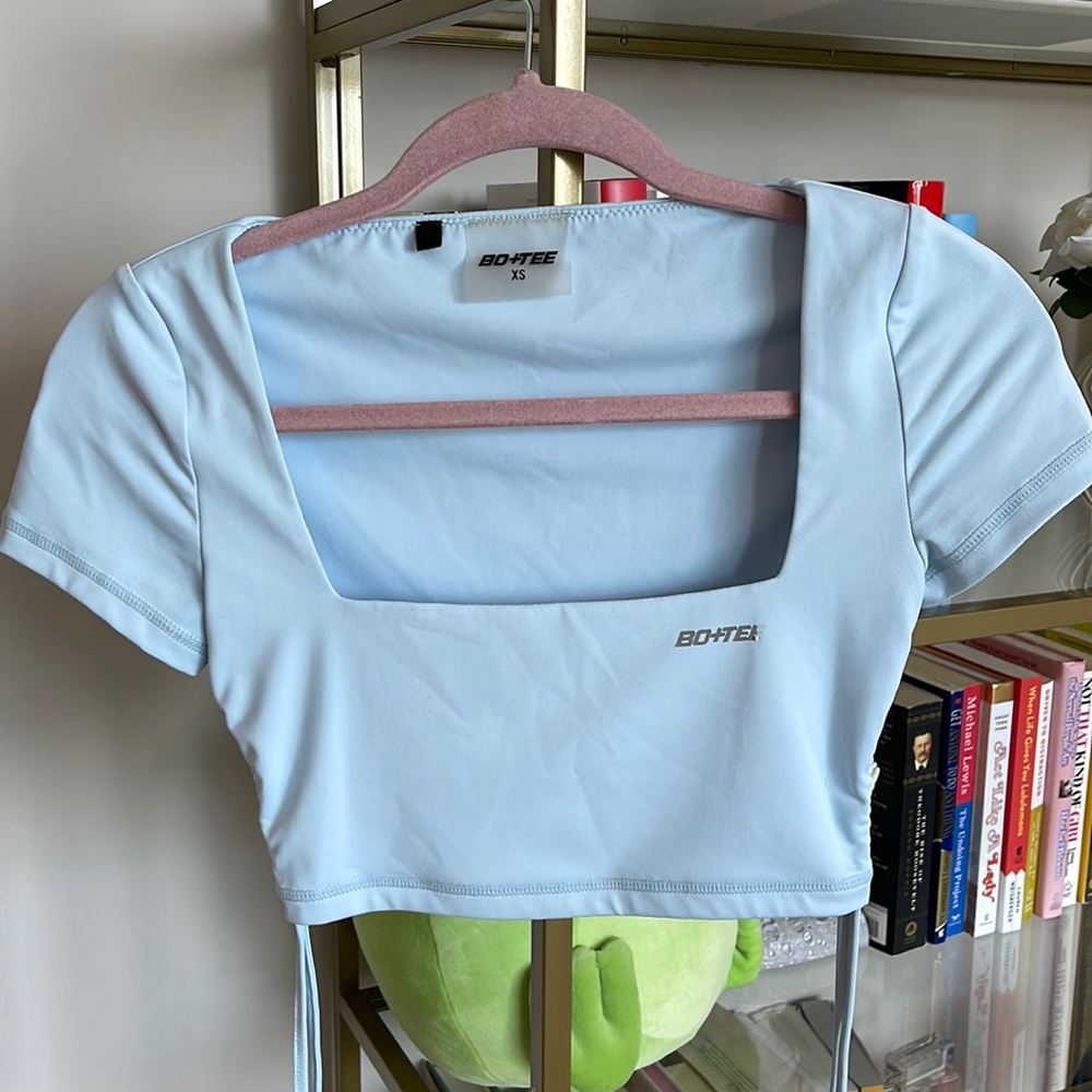 Bo + tee crop